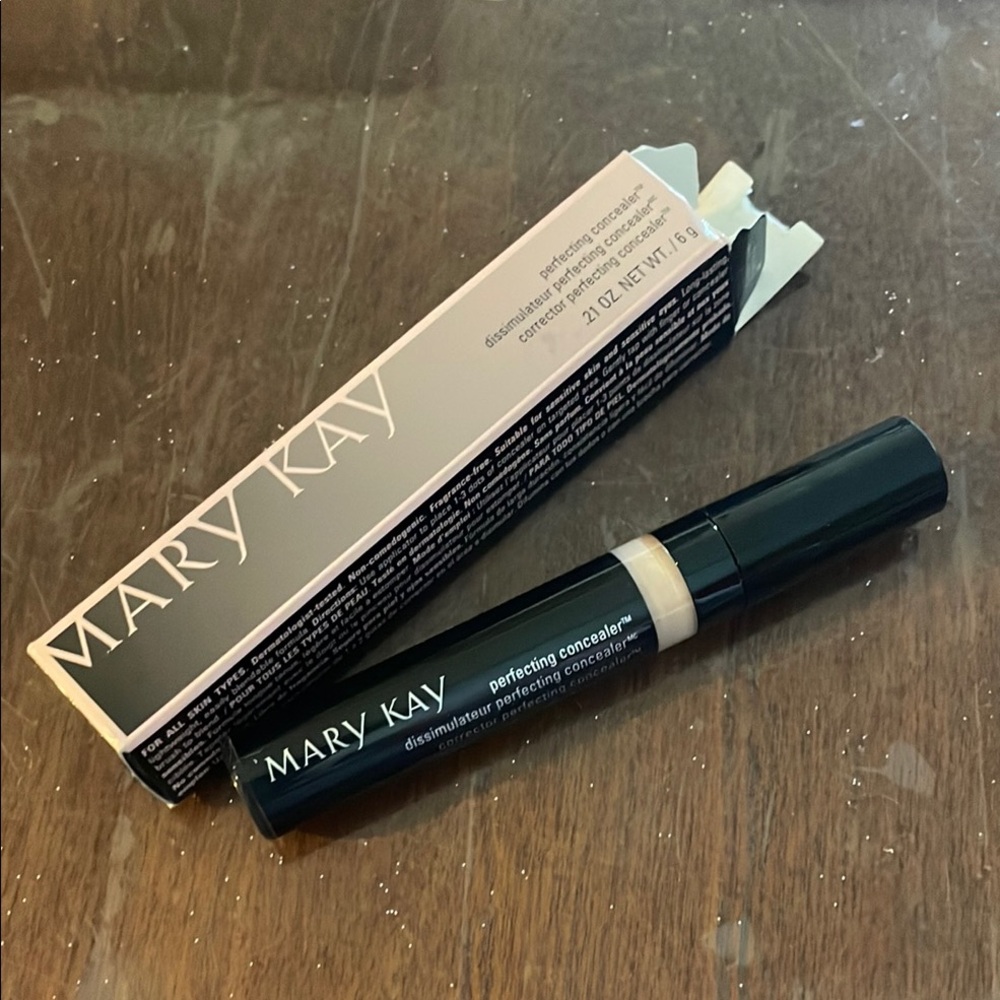 Mary Kay Perfecting Concealer - Cream